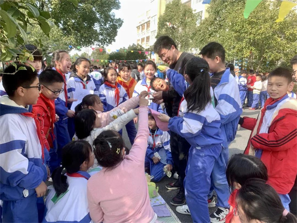 常德市常英英华学校,常德英华学校,英华学校,民办学校,常德民办小学,常德民办初中