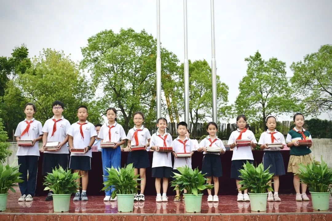 常德市常英英华学校,常德英华学校,英华学校,民办学校,常德民办小学,常德民办初中